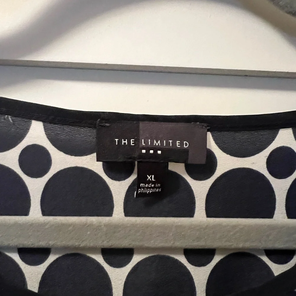 Women’s Limited Top - Picture 2 of 2